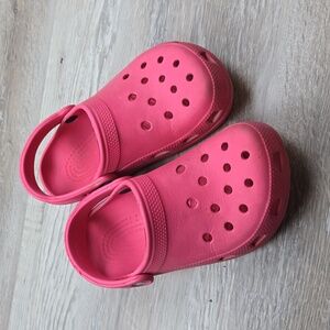Crocs women's 7 bright pink clog shoes